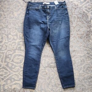 Levi's Signature Totally Shaping High Rise Skinny Blue 20